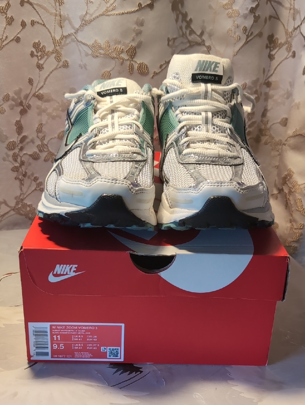 Nike Zoom Vomero 5 Sz 11